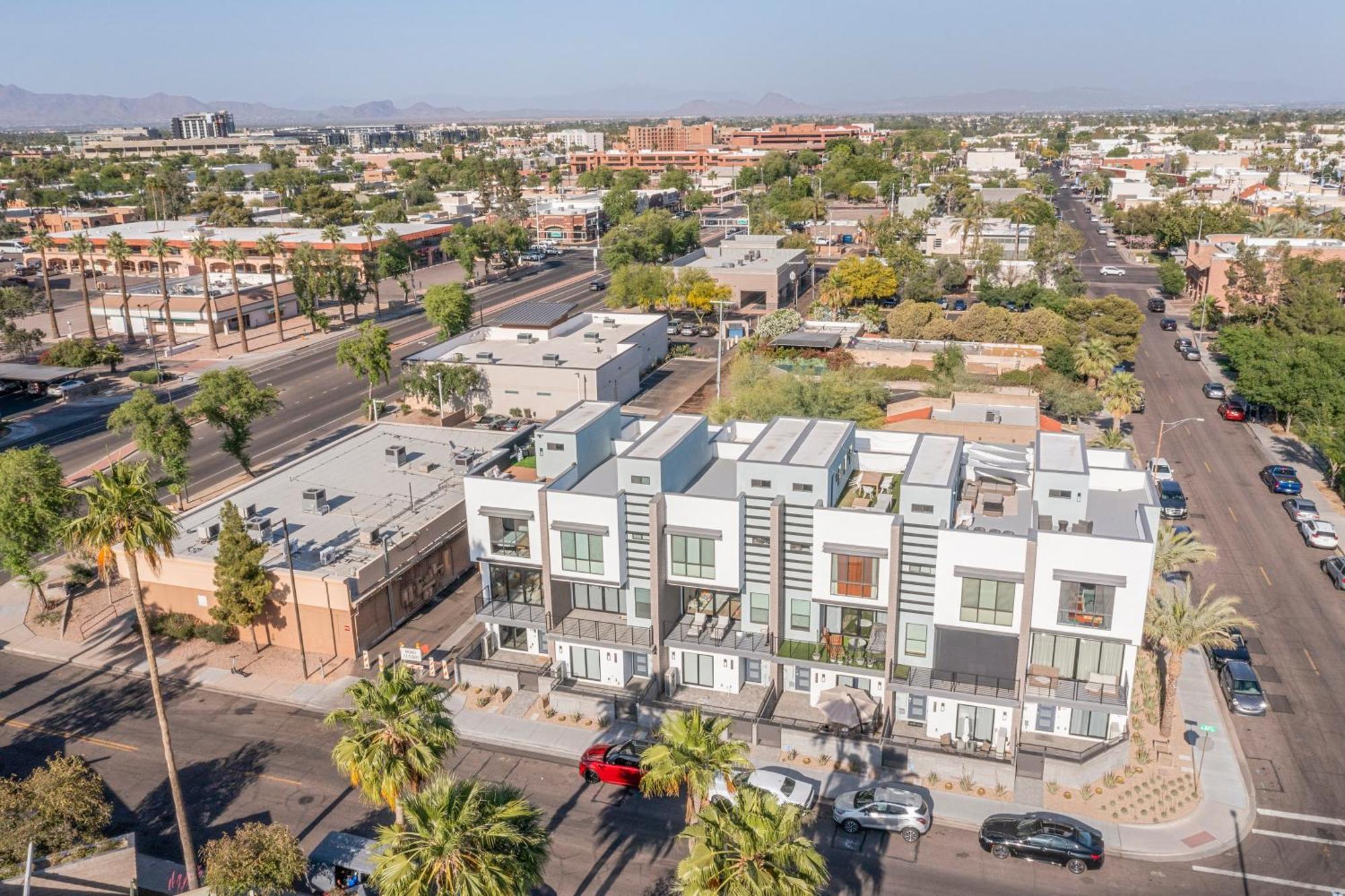Perfect Friends Escape In Old Town With Pool Access And Roof Deck! Pousada Scottsdale